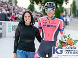 2019 08 13 OffeneRennbahn U19U17 Frauen Scratch CMdO IGOR BD202039  SERRA Carlos, RMC Gossau - Ka Boom Raceteam und Ehrendame Kerstin Stuehler, U19 U17 und Damen Scratch Club Maillot d'Or-Cup am 13 August, 2019 in Offene Rennbahn Oerlikon, Oerlikon, Schweiz, Photo Credit CuPNet Photo Peter Mettler : Bahnoval, Bahnrennen, Offene Rennbahn Oerlikon, Radrennen, Velo, Velodrome Oerlikon